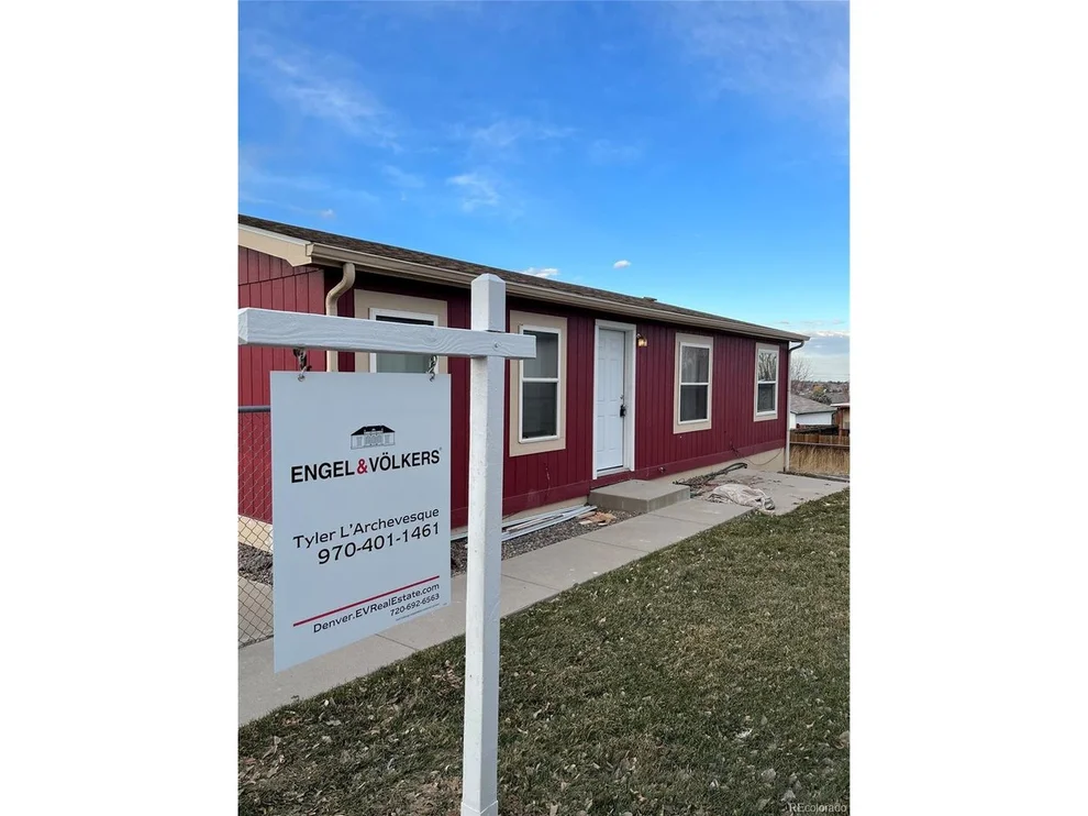 Unit for sale at 9096 Fontaine St, Denver, CO 80260