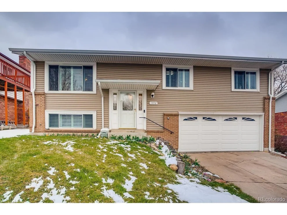 Unit for sale at 1592 S Beech St, Lakewood, CO 80228