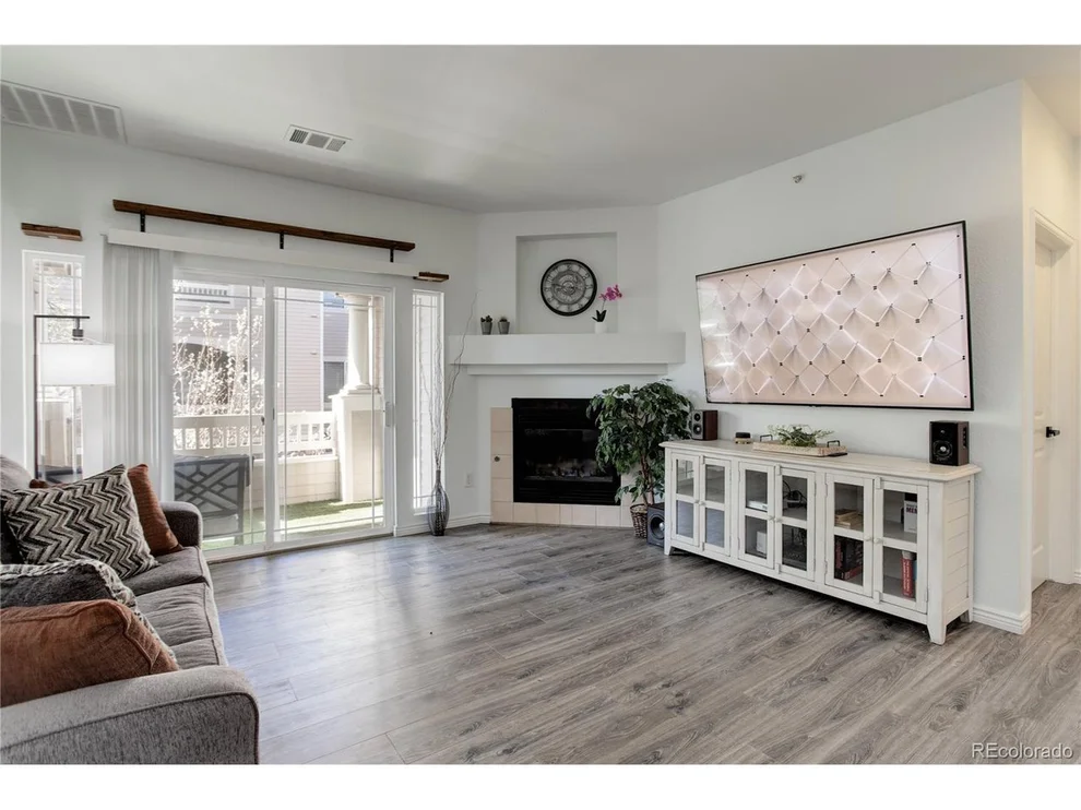 Unit for sale at 9622 W Coco Cir, Littleton, CO 80128
