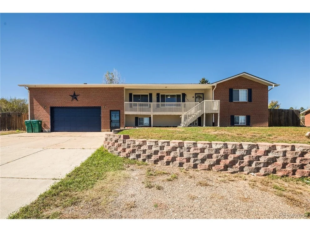 Unit for sale at 741 S Paddock St, Elizabeth, CO 80107