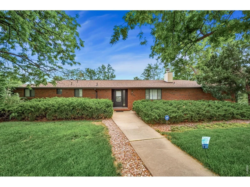 Unit for sale at 1008 Cimmeron Dr, Loveland, CO 80537