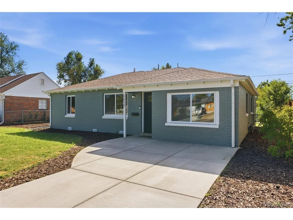 Unit for sale at 3055 N Holly St, Denver, CO 80207