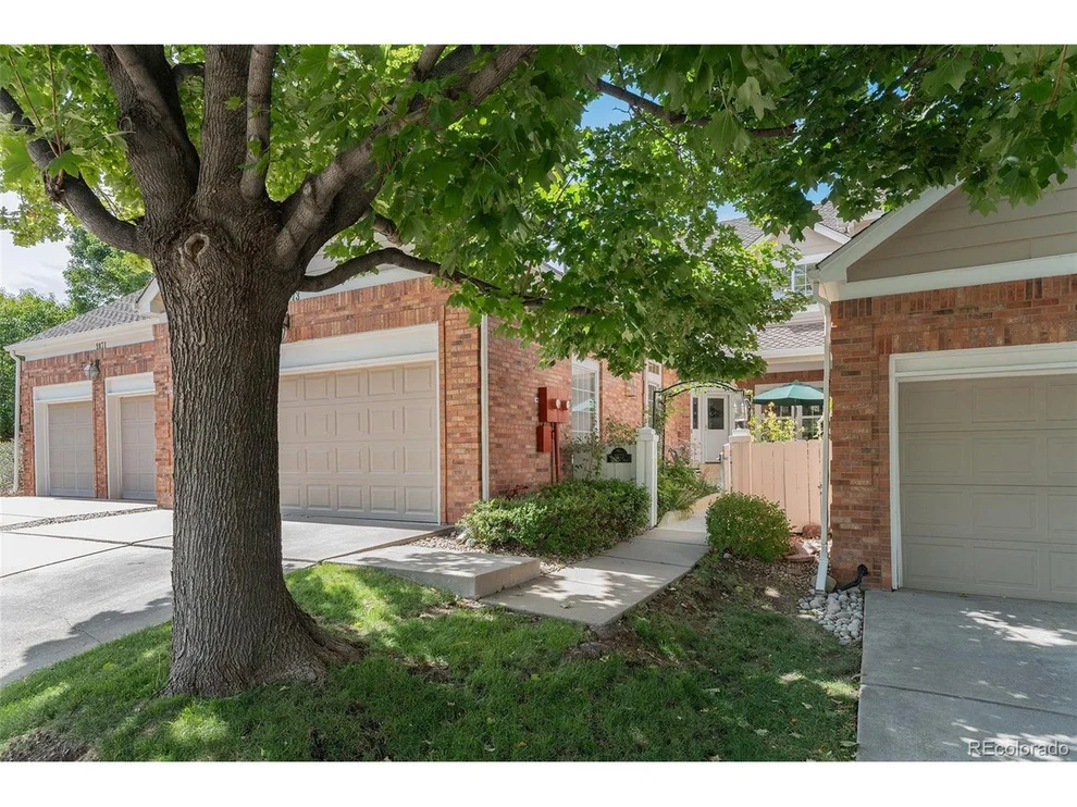 Unit for sale at 9873 Greensview Cir, Lone Tree, CO 80124
