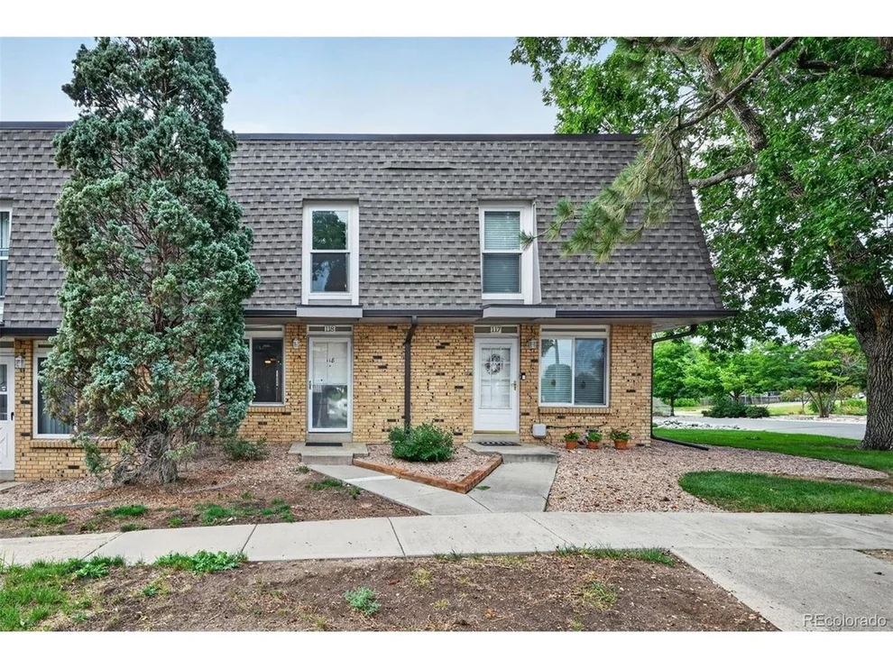 Unit for sale at 1536 S Pierson St, Lakewood, CO 80232