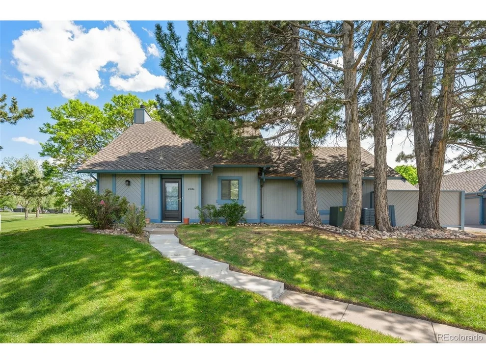 Unit for sale at 2408 S Victor St, Aurora, CO 80014