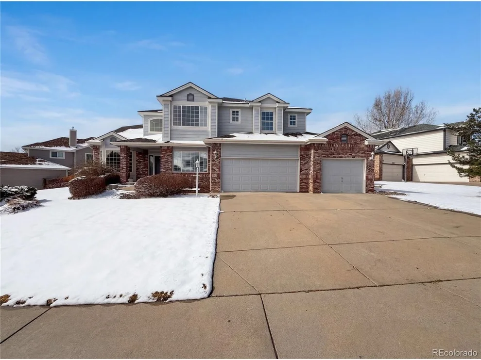 Unit for sale at 5817 S Espana St, Aurora, CO 80015