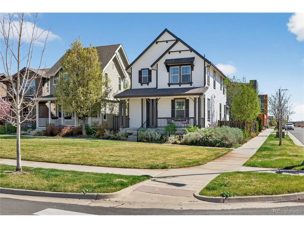 Unit for sale at 7902 E 49th Pl, Denver, CO 80238