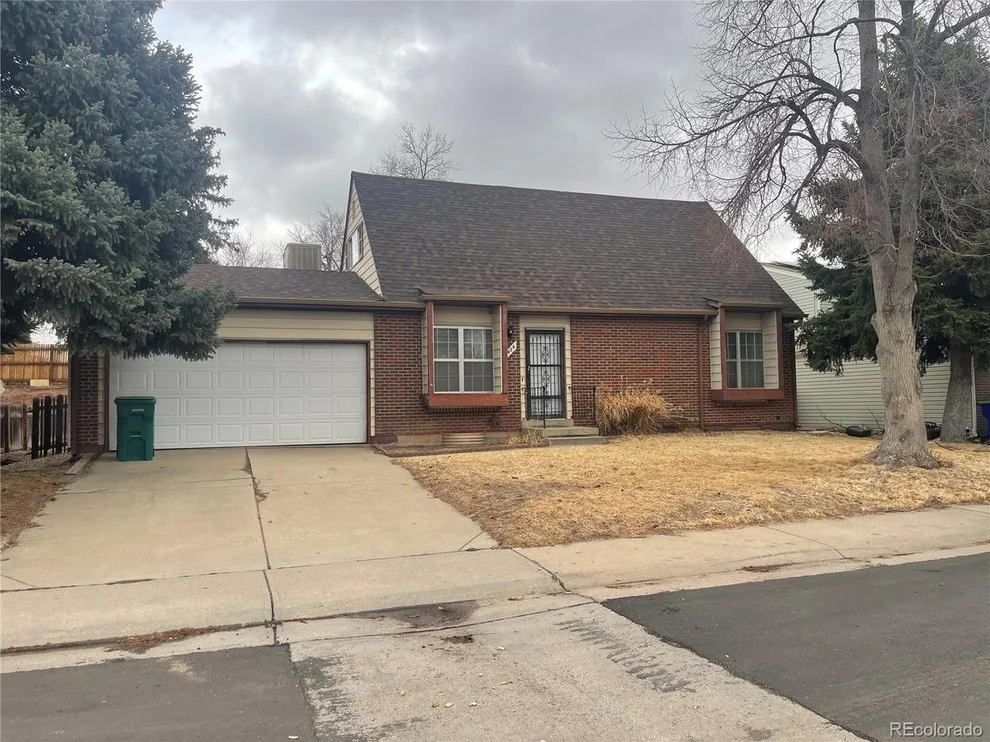 Unit for sale at 4426 S Eagle Cir, Aurora, CO 80015