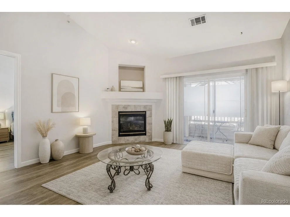 Unit for sale at 9692 W Coco Cir, Littleton, CO 80128