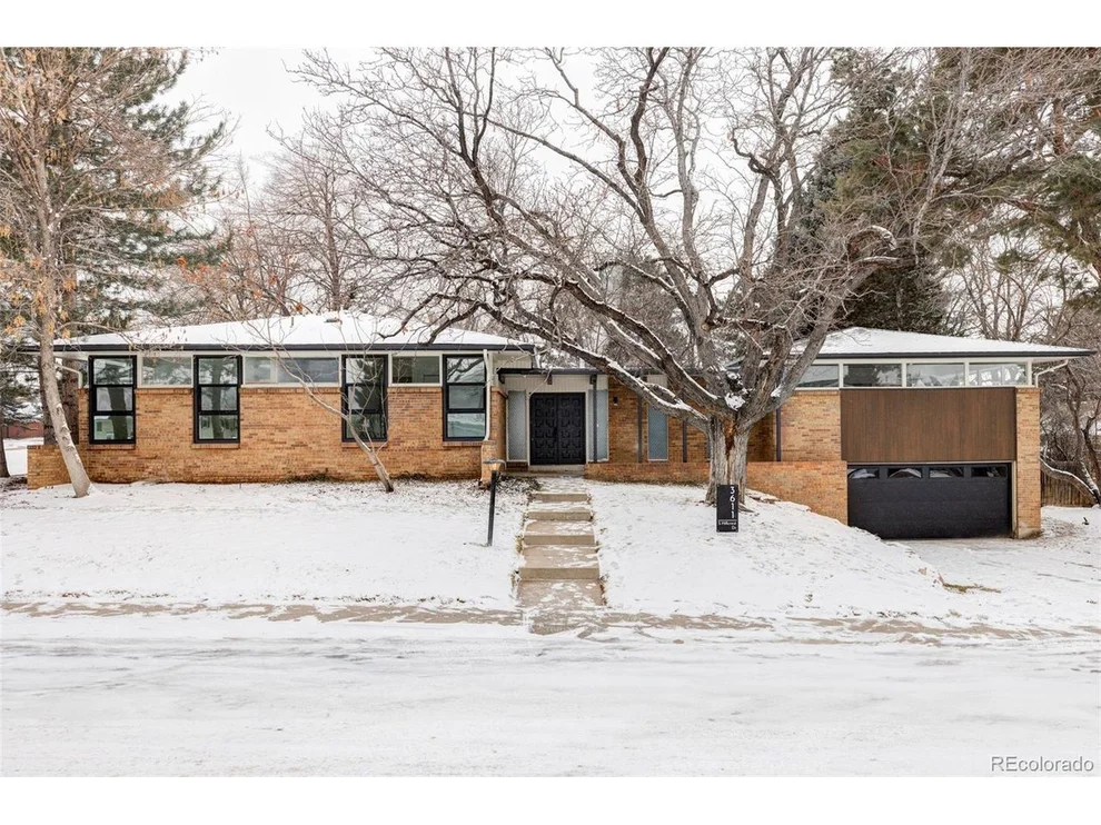 Unit for sale at 3611 S Hillcrest Dr, Denver, CO 80237