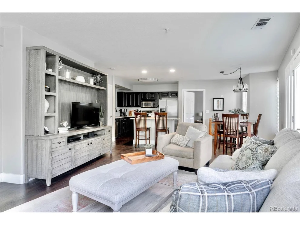 Unit for sale at 5201 S Fox St, Littleton, CO 80120