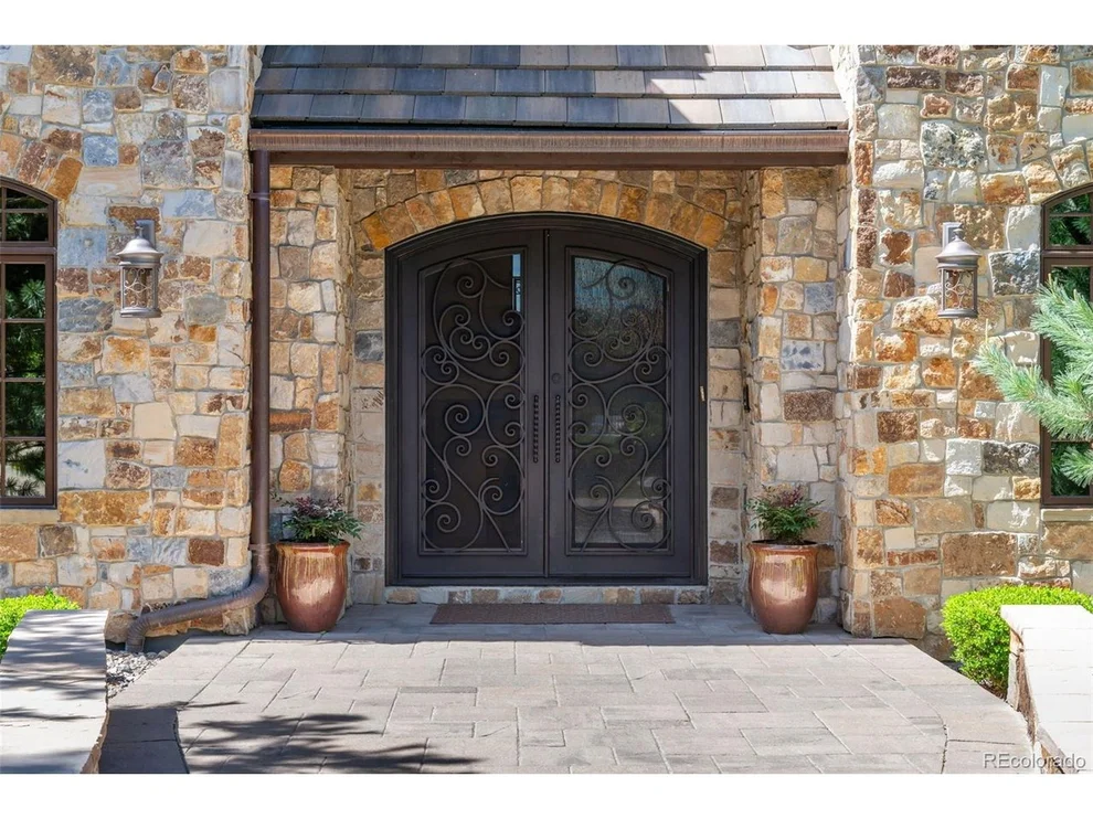 Unit for sale at 5650 E Stanford Dr, Cherry Hills Village, CO 80111