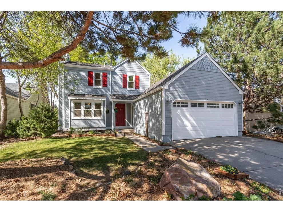 Unit for sale at 209 W Sycamore Ln, Louisville, CO 80027