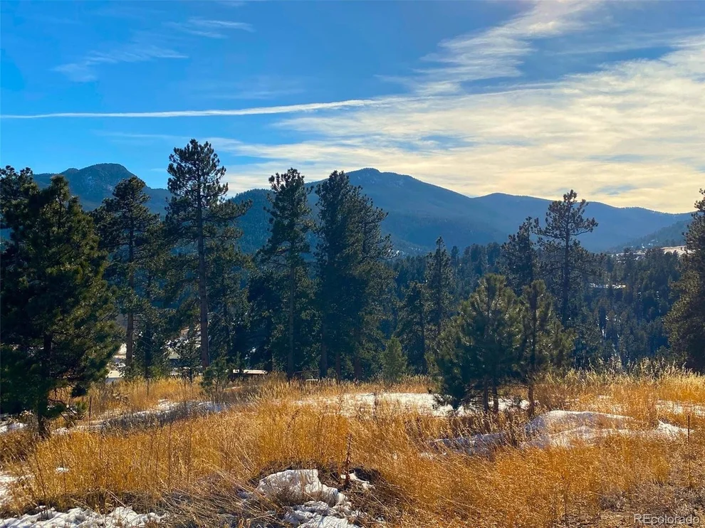Unit for sale at 11678 Crescent Park Cir, Golden, CO 80403