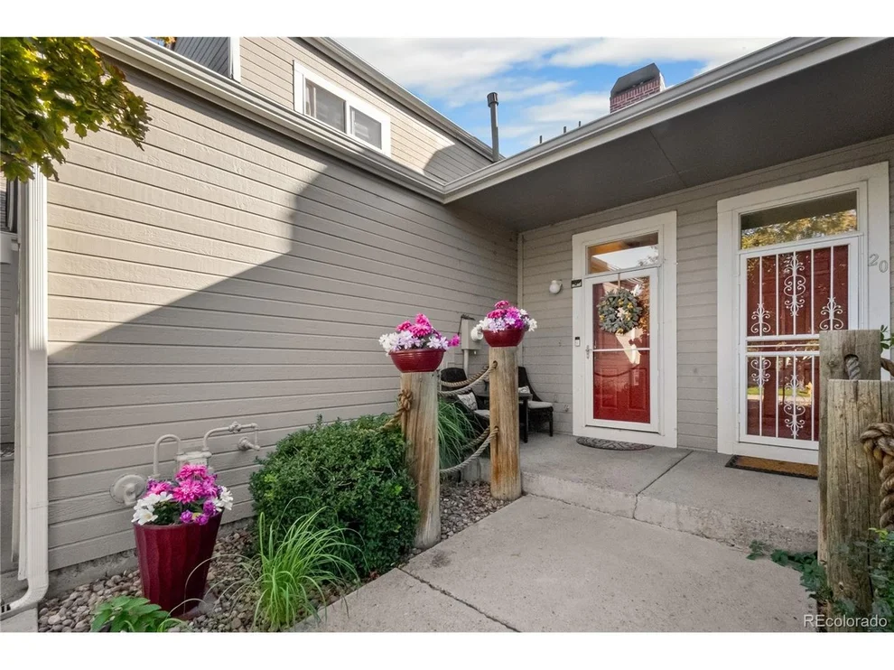 Unit for sale at 15555 E 40th Ave, Denver, CO 80239