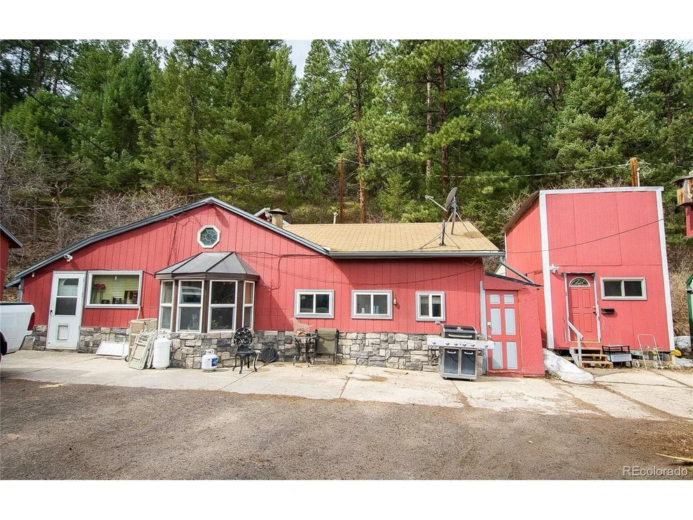 Unit for sale at 11401 S Deer Creek Rd, Littleton, CO 80127
