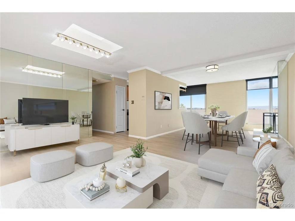 Unit for sale at 2880 S Locust St, Denver, CO 80222