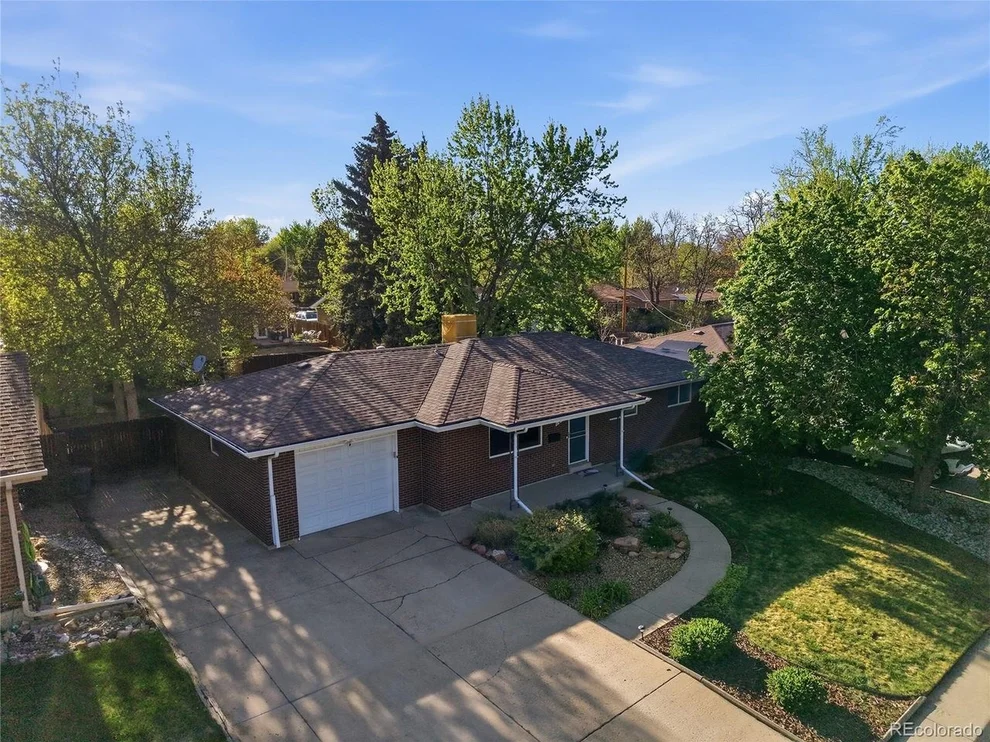Unit for sale at 1637 S Balsam Ct, Lakewood, CO 80232