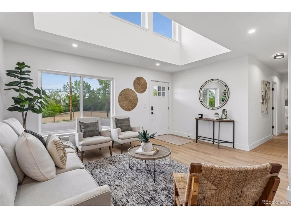 Unit for sale at 1474 W Lake Ave, Littleton, CO 80120