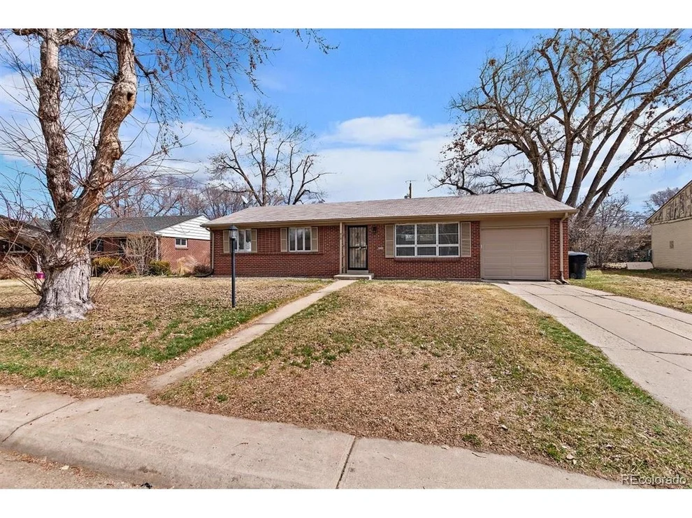 Unit for sale at 818 S Grape St, Denver, CO 80246