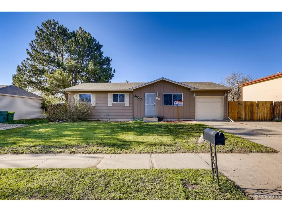 Unit for sale at 11627 E Kentucky Ave, Aurora, CO 80012