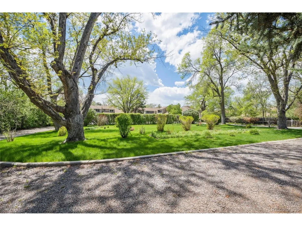 Unit for sale at 6901 W 11th Ave, Lakewood, CO 80214