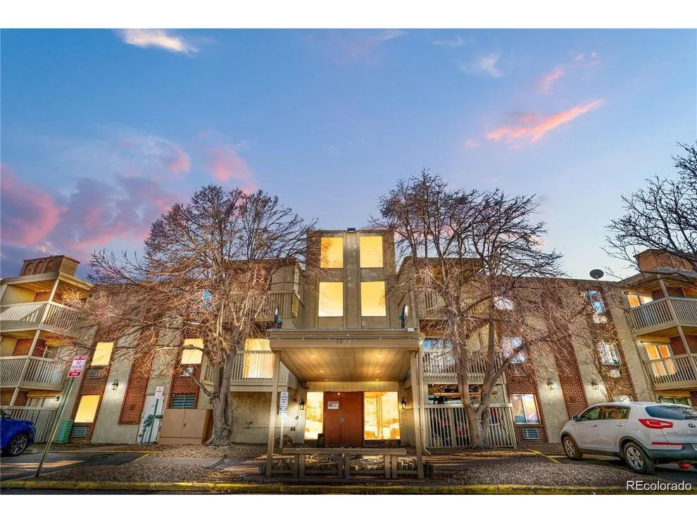 Unit for sale at 1306 S Parker Rd, Denver, CO 80231