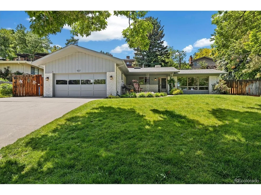Unit for sale at 937 S Cole Dr, Lakewood, CO 80228