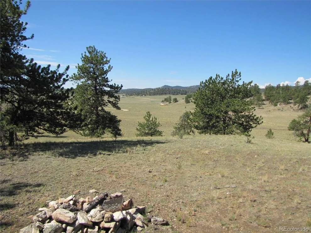 Unit for sale at 984 Arapahoe Trl, Hartsel, CO 80449
