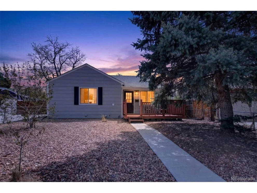 Unit for sale at 920 Moline St, Aurora, CO 80010