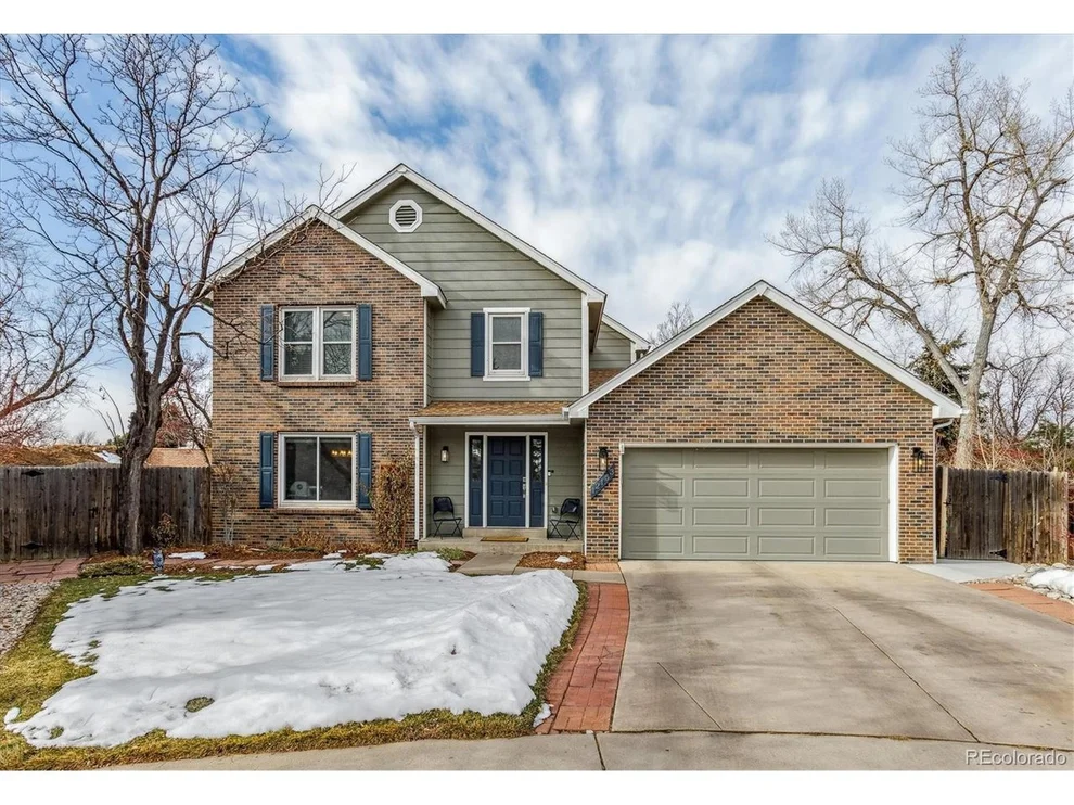 Unit for sale at 12153 E Harvard Dr, Aurora, CO 80014