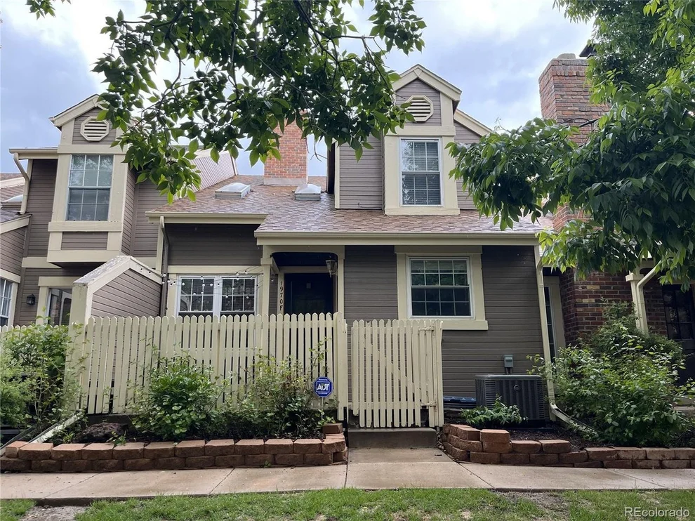 Unit for sale at 1970 S Helena St, Aurora, CO 80013