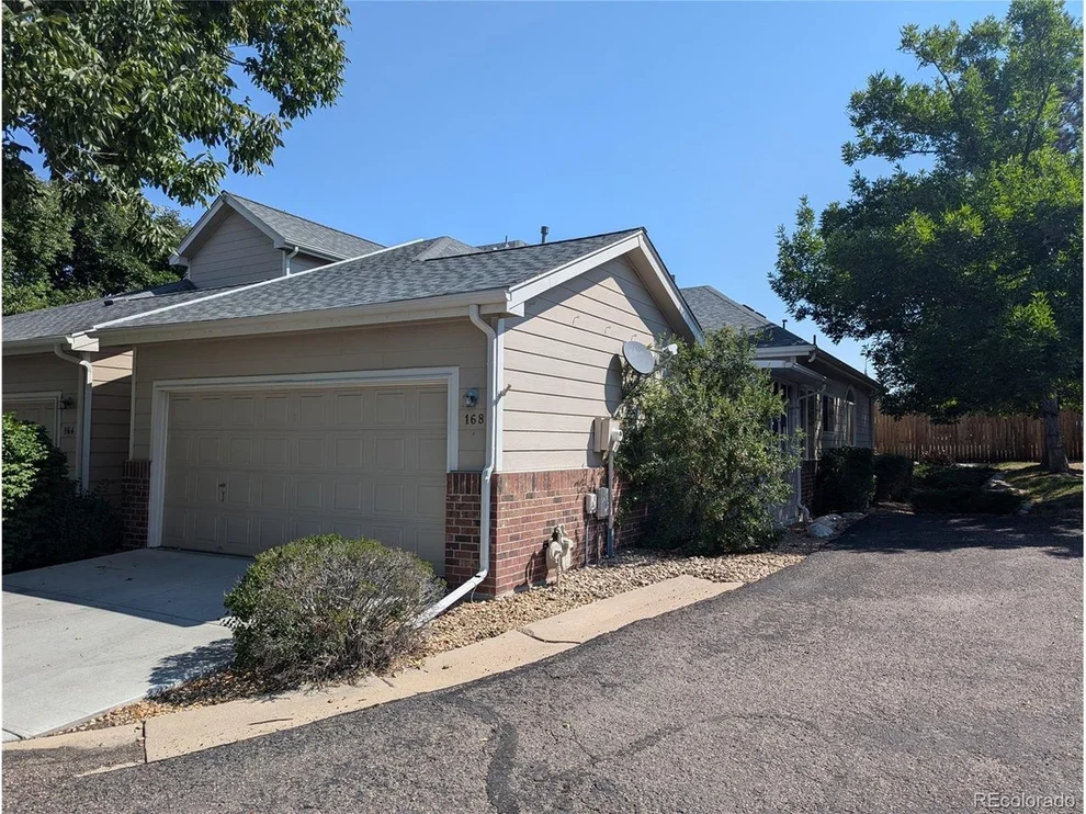 Unit for sale at 168 W Sterne Pkwy, Littleton, CO 80120