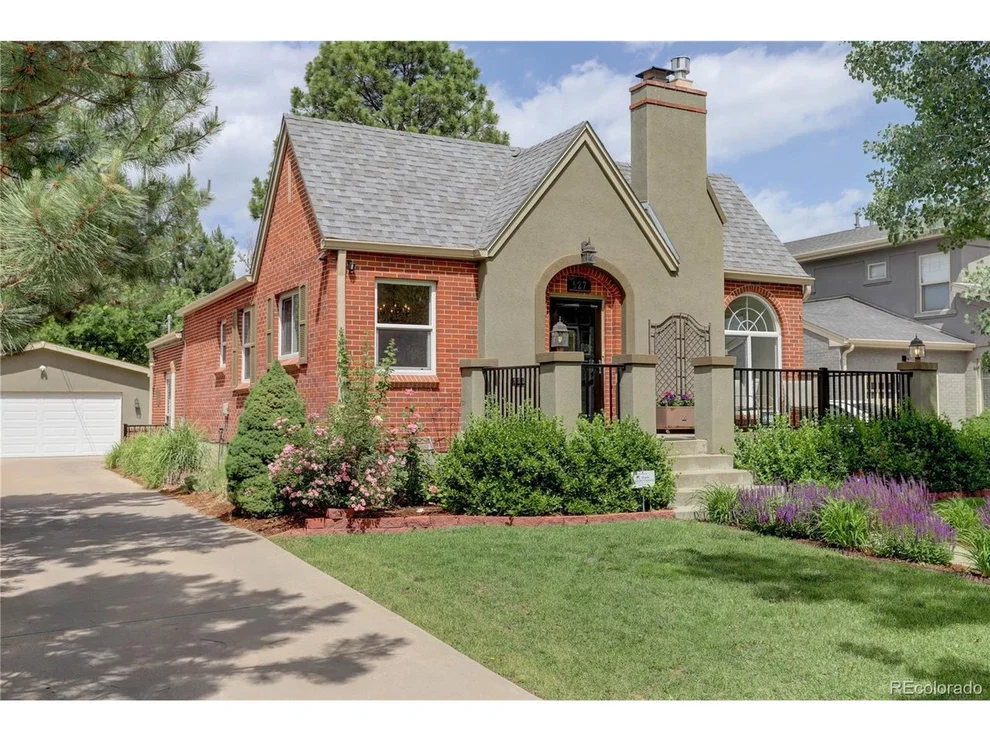 Unit for sale at 627 Oneida St, Denver, CO 80220
