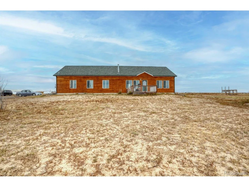 Unit for sale at 6840 N Manila Rd, Bennett, CO 80102