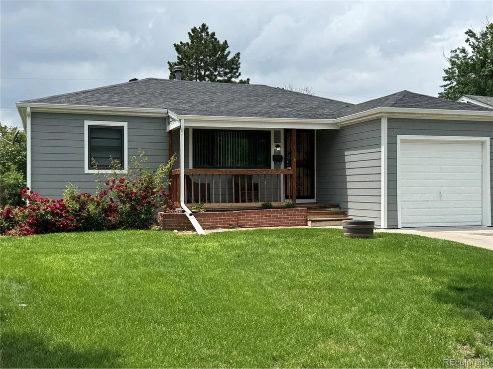 Unit for sale at 2301 Nome St, Aurora, CO 80010