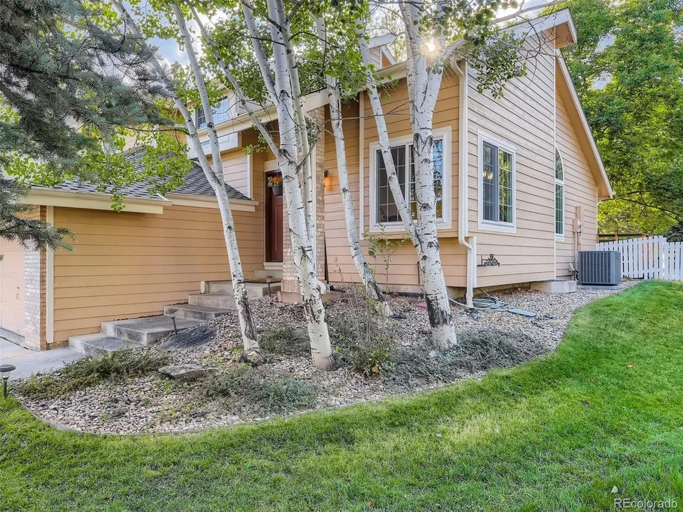 Unit for sale at 4 Tecoma Cir, Littleton, CO 80127