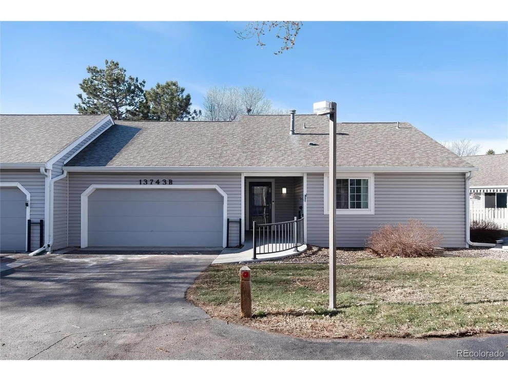 Unit for sale at 13743 E Marina Dr, Aurora, CO 80014