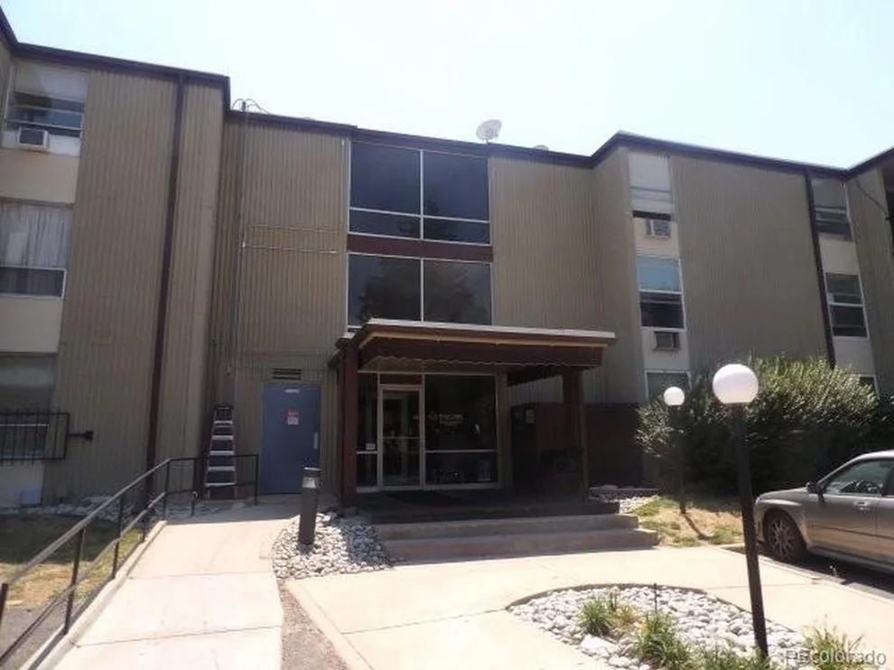 Unit for sale at 2231 S Vaughn Way, Aurora, CO 80014