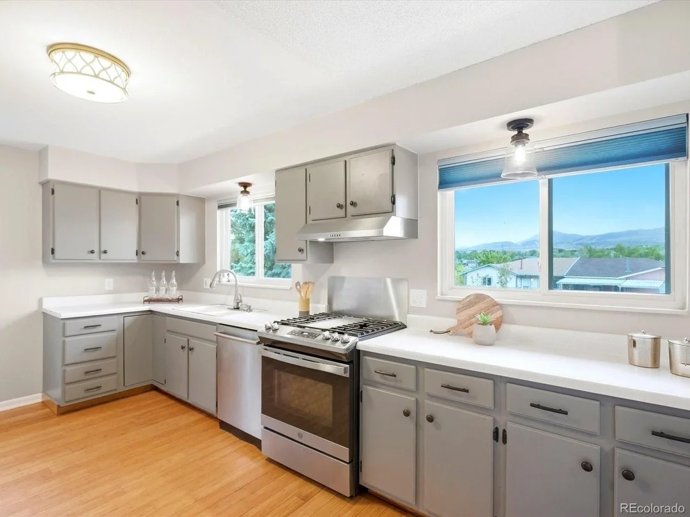 Unit for sale at 16839 W 14th Pl, Golden, CO 80401