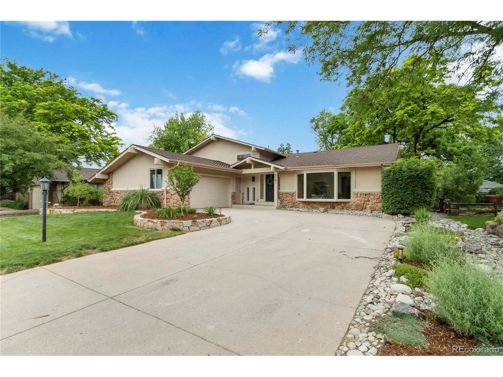 Unit for sale at 6581 E Heritage Pl, Englewood, CO 80111