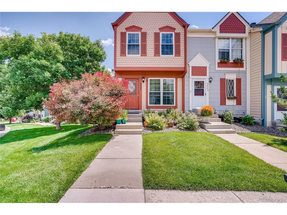 Unit for sale at 9400 W Ontario Dr, Littleton, CO 80128