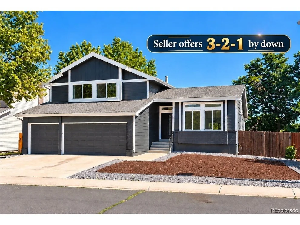 Unit for sale at 16181 E Mercer Cir, Aurora, CO 80013