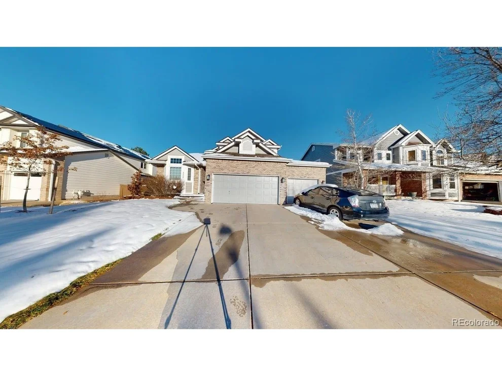 Unit for sale at 8958 Forrest Dr, Highlands Ranch, CO 80126