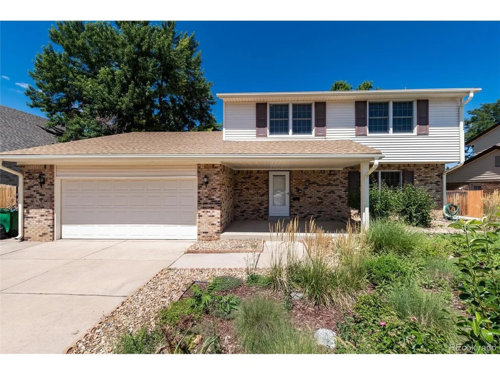 Unit for sale at 14233 E Idaho Dr, Aurora, CO 80012