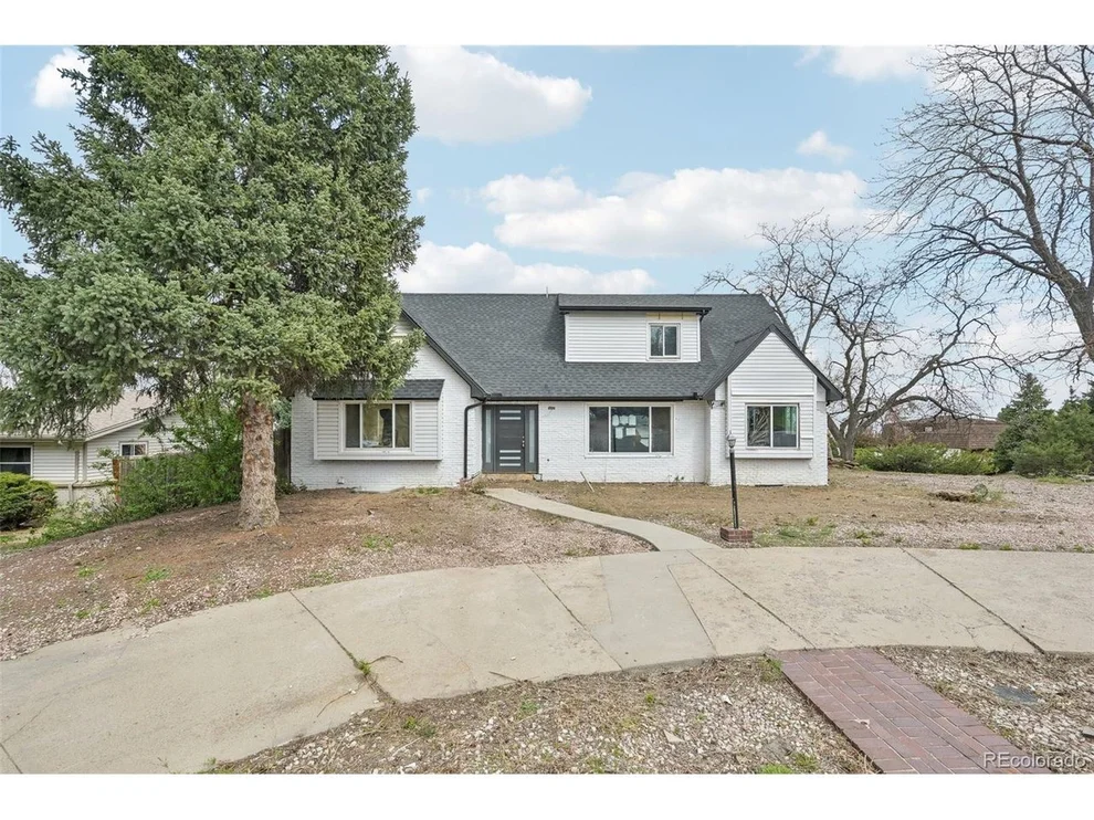 Unit for sale at 796 S Bristol St, Lakewood, CO 80228