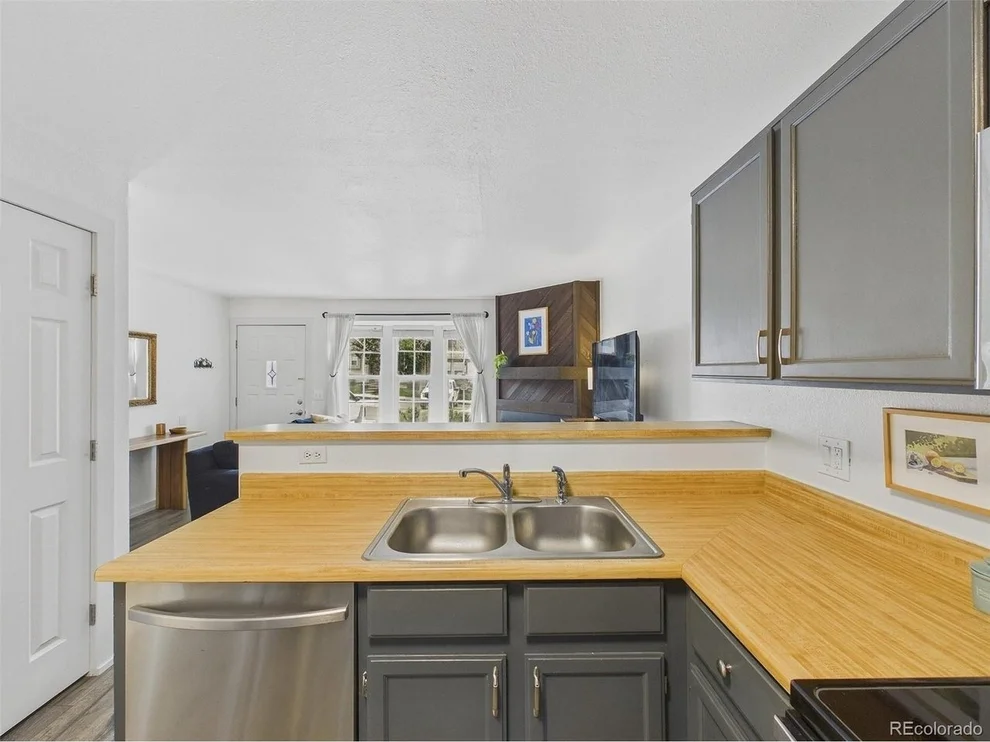 Unit for sale at 3062 W 107th Pl, Westminster, CO 80031