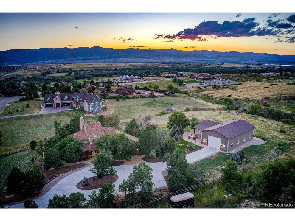 Unit for sale at 6803 W Chatfield Ln, Littleton, CO 80125