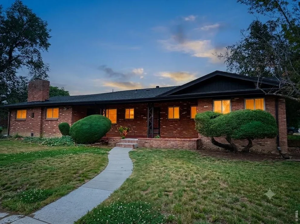 Unit for sale at 905 W 3rd Ave, Broomfield, CO 80020