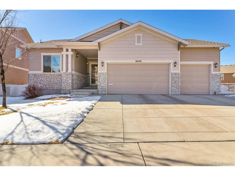 Unit for sale at 20150 E Fair Ln, Centennial, CO 80016